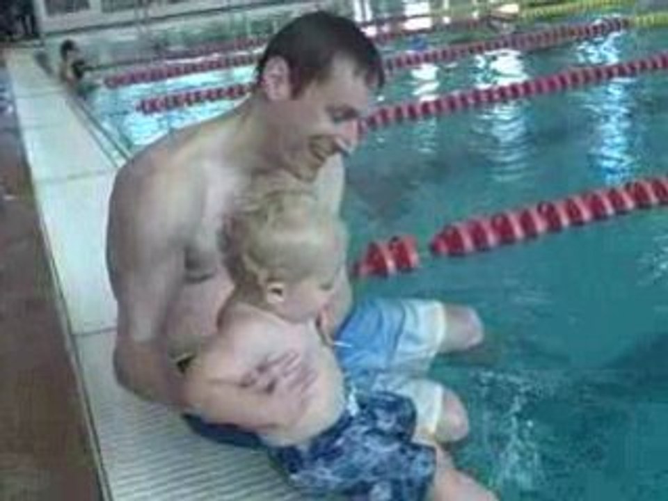 Garrison & Daddy a la piscine