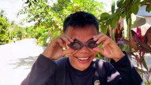 Berkemah bersama teman di hutan