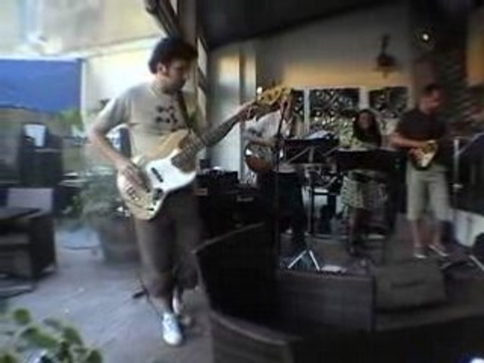 Quadricolor on stage