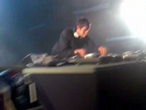 SebastiAn Intro Vieilles Charrues 2008