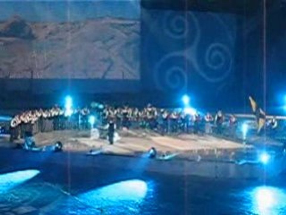 FIL 2008 LORIENT nuit du Moustoir , bagad PERROS GUIREC