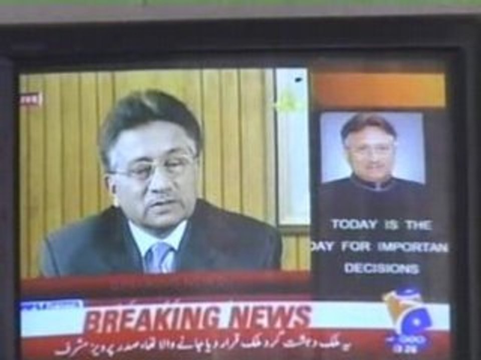 Musharraf resigns