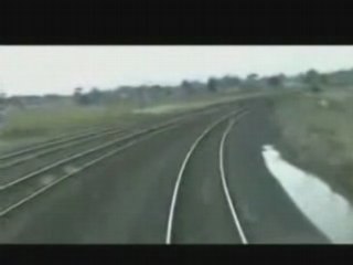 Ne jamais traverser les voies ferrées