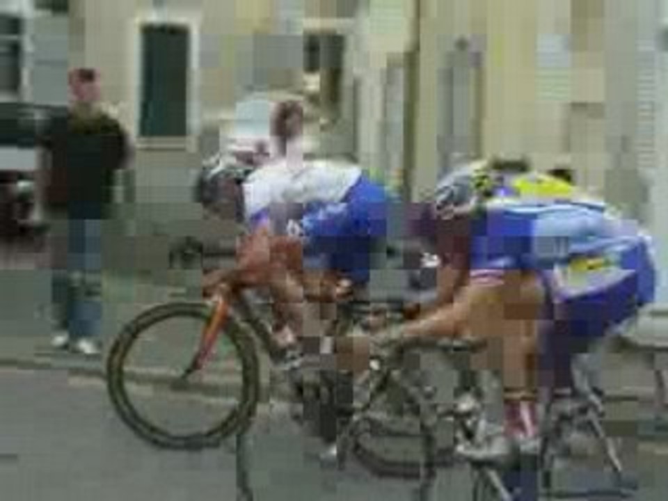 Courses Cyclistes de Simon La Vineuse (85) le 17.08.08