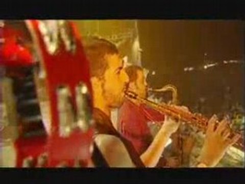 Babylon Circus - La Caravane (live)