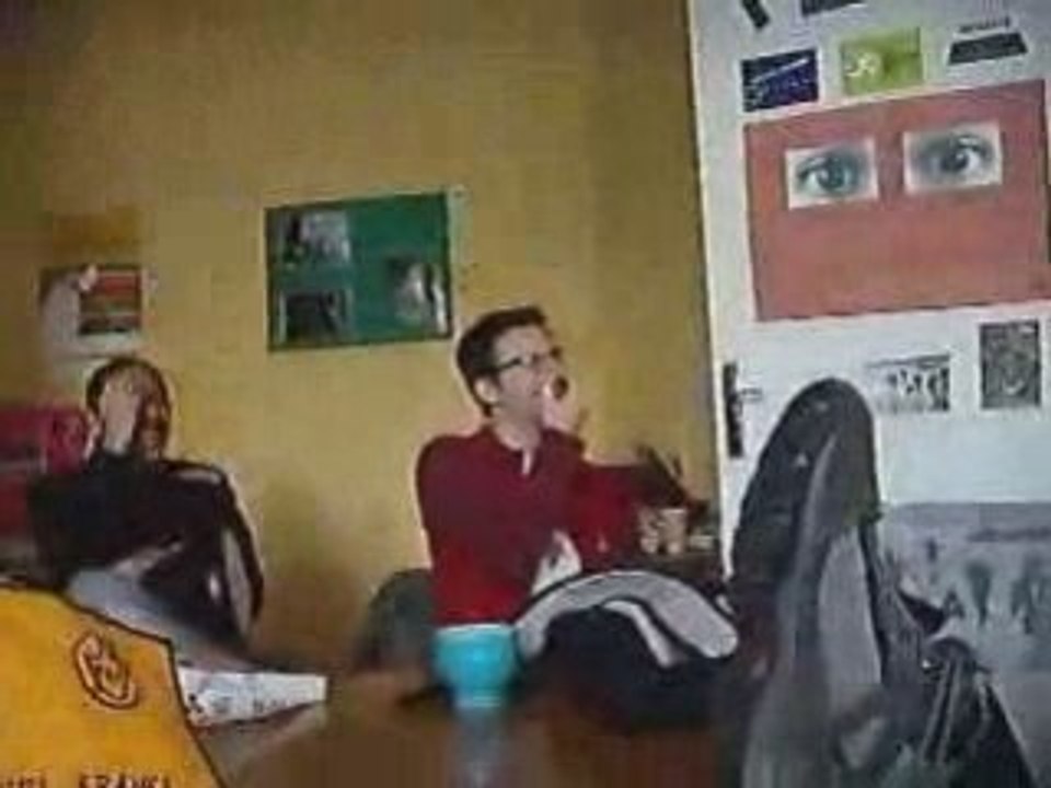 David singing