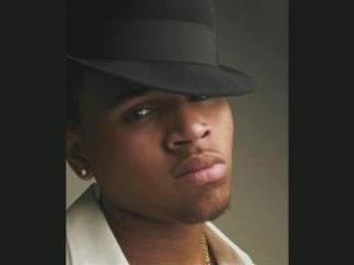 NEW !!! Chris Brown Feat Dre - Flying Solo