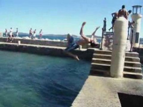 Coup de pied lune en mer !