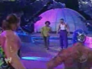 Rey Mysterio & RVD vs Mark Jindrak & L.Reigns 4.11.04 pt2