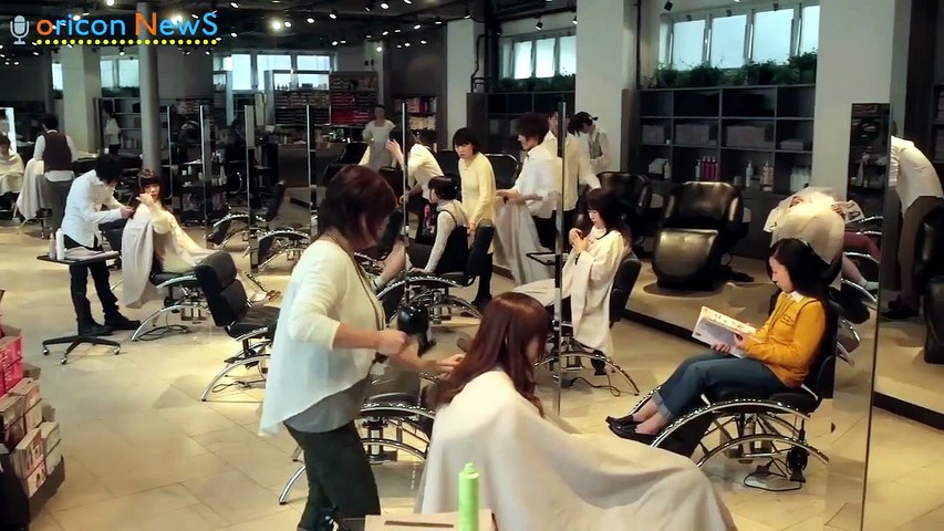 鏡の中の笑顔たち | movie | 2015 | Official Trailer