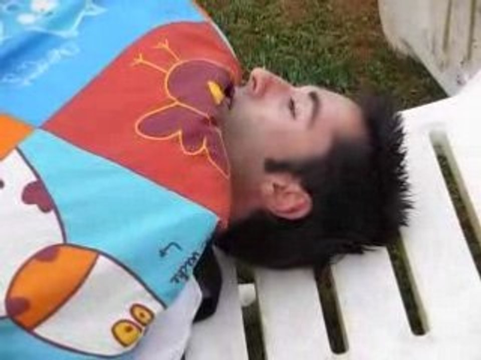 quentin qui dors le dimanche matin des fetes de tyrosse