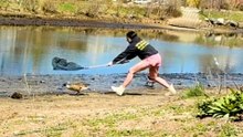 Rescuer Follows Her Gut To Find Goose In Trouble