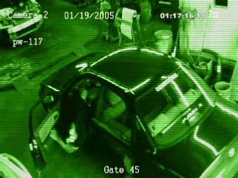 Sous la voiture