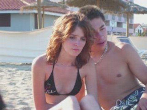 Louisy Joseph - Assis par terre