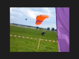 championnats mondiaux de parachutisme à La Salmagne (Nord)