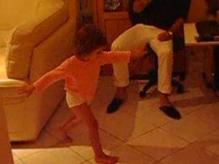 Nini qui dance comme un roc 001