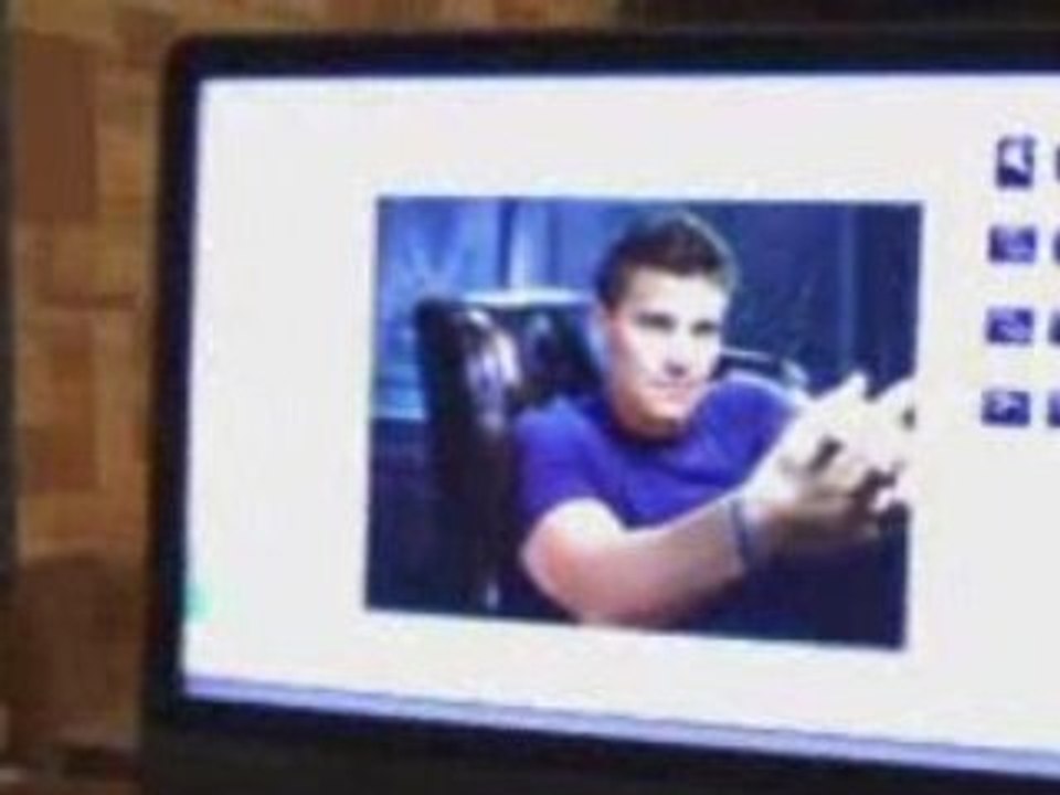 FOX PHOTOSHOOT SARAH WAYNE CALLIES