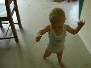 baptiste 14 mois et demi