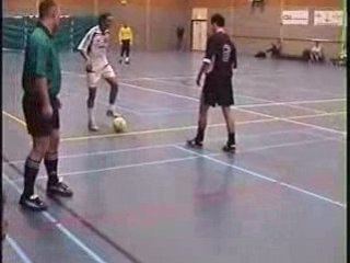 Le tombeur du foot en salle