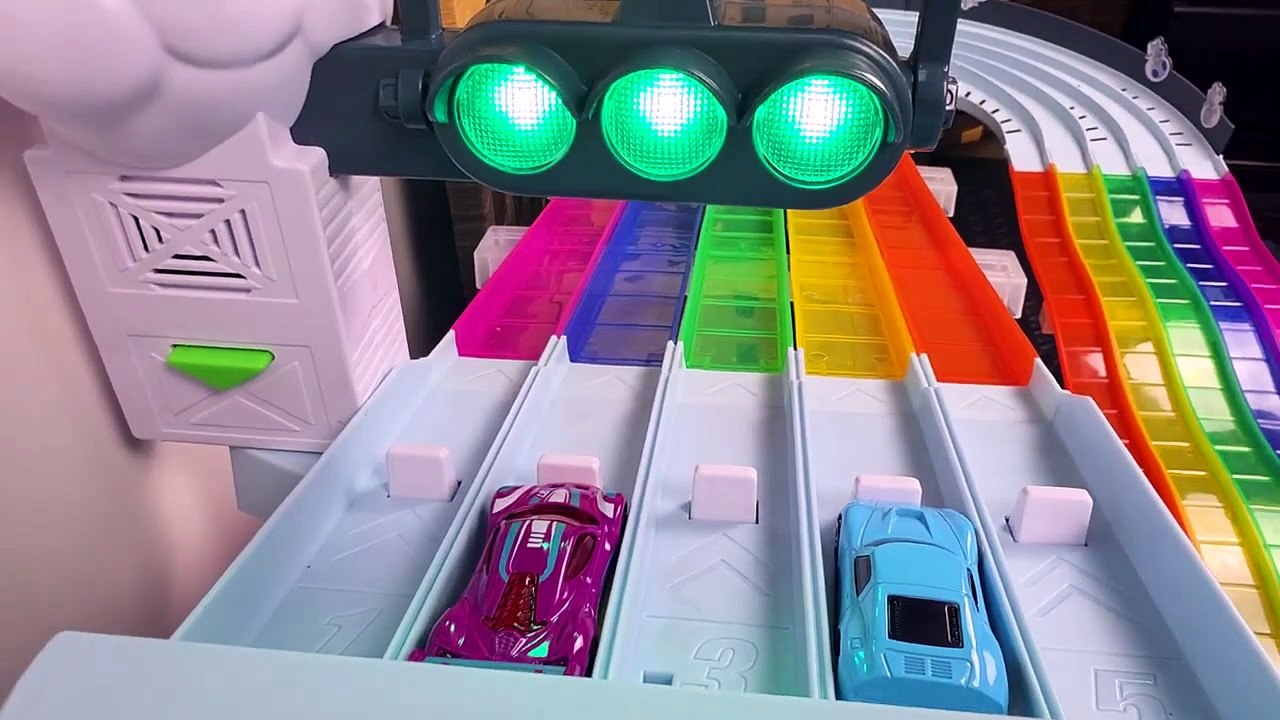 Last Car Standing! 1v1 Elimination Race ð___ð___ - video Dailymotion