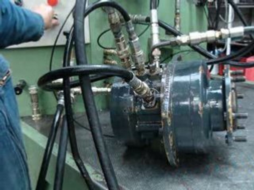 banc essais teste moteur hydraulique poclain