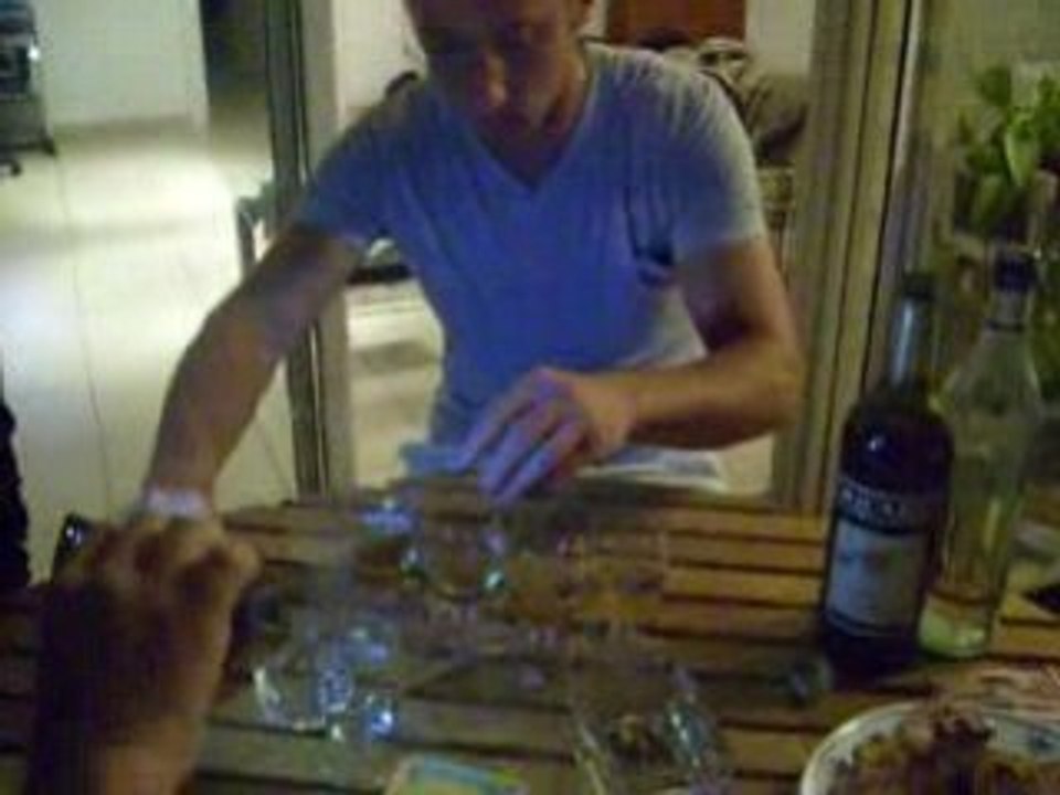 ricard pastis repond au colonel