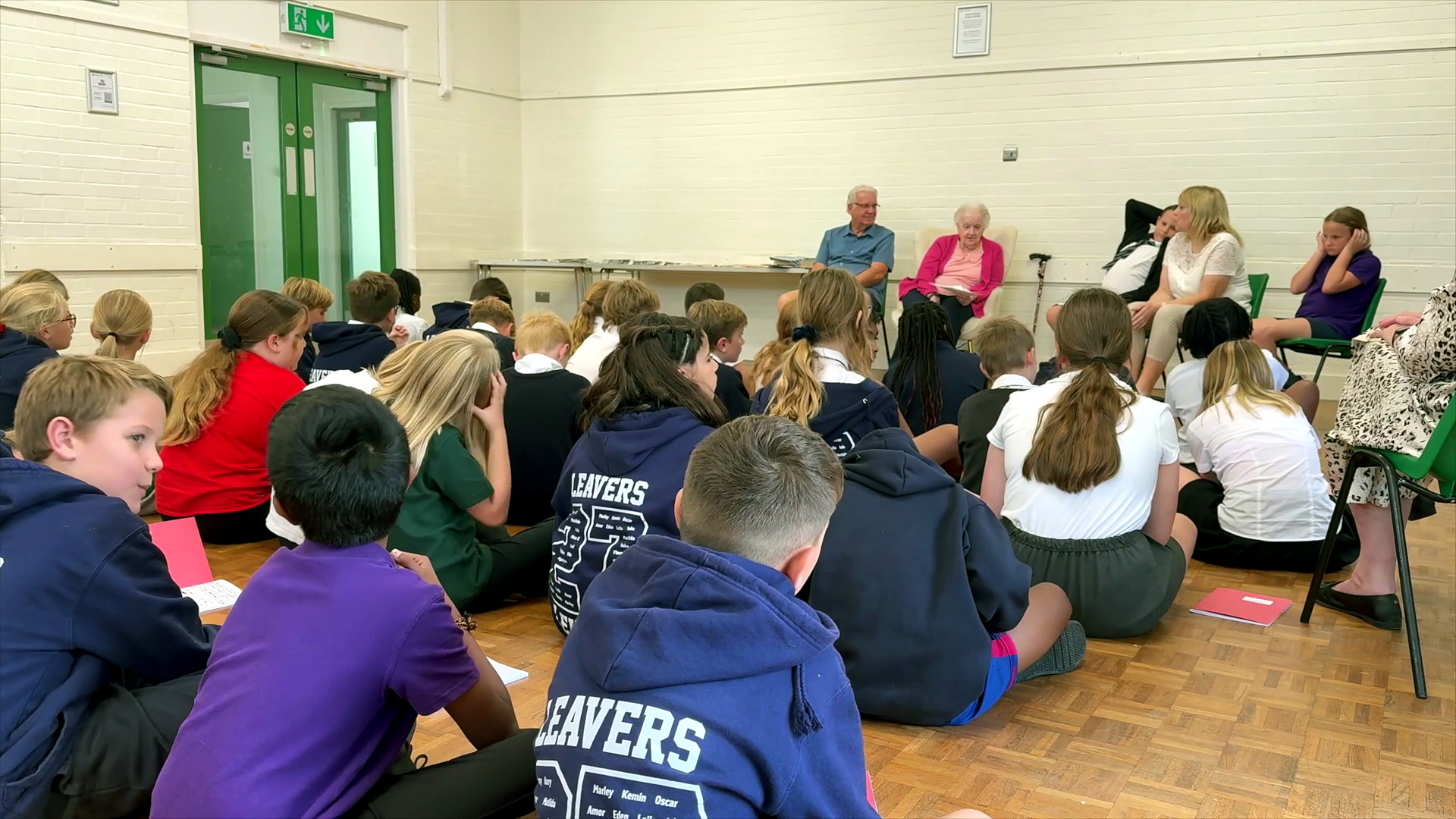 Sittingbourne pupils learn about WWII from a survivor