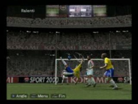 Retourné de Ronaldinho Sur Pes 2008