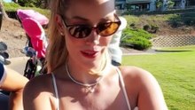 Paige Renee e Emma Carpenter se divertem em encontro no campo de golfe e chamam atenção nas redes sociais
