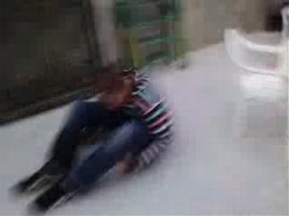 Danou fait des abdos