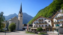 Discover Hallstatt: Austria's Breathtaking Lakeside Village You Won't Believe Exists