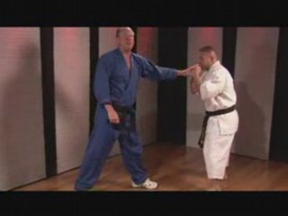 Martial Arts Defense: Front Hip Fake
