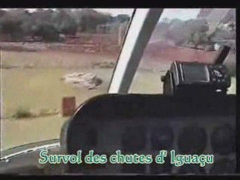 Survol des chutes d' Iguacu