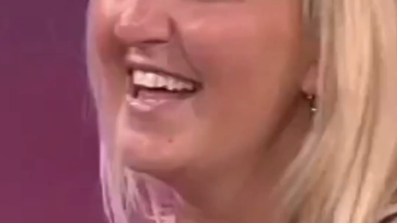She Picked the Worst Possible Time to Buzz In on Family Feud
