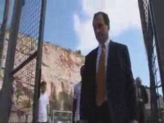 Premier pas de Adu a monaco