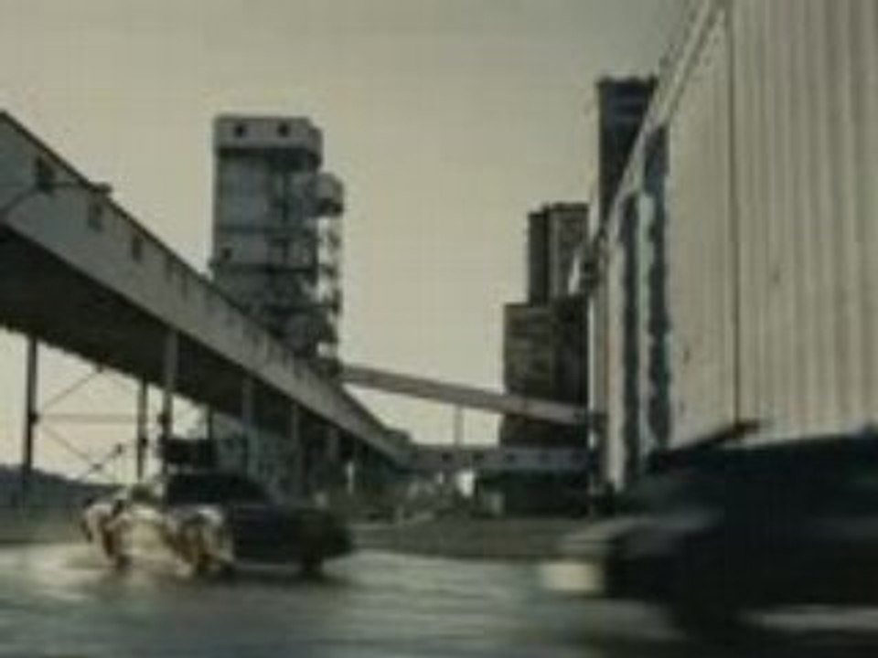 Death Race - Clip "Head To Head"