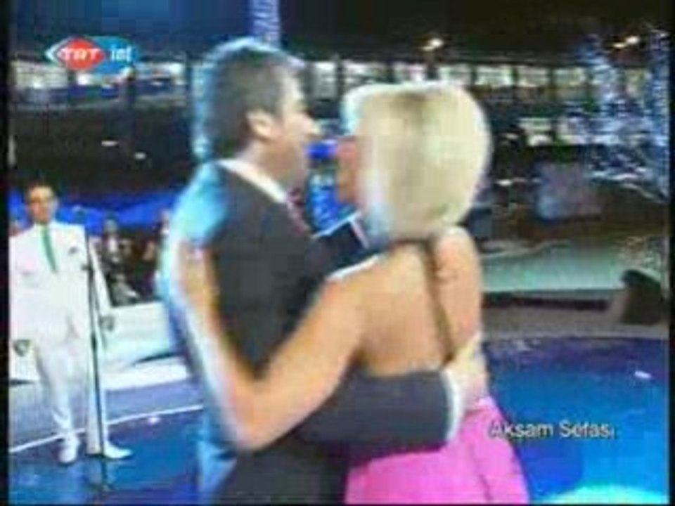 AKSAM SEFASI - AYŞEN BİRGÖR