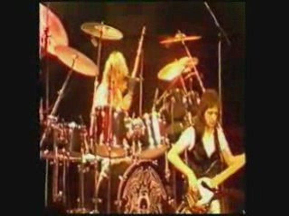 Queen - Death on Two Legs - Live at Earl's Court 1977 DVD