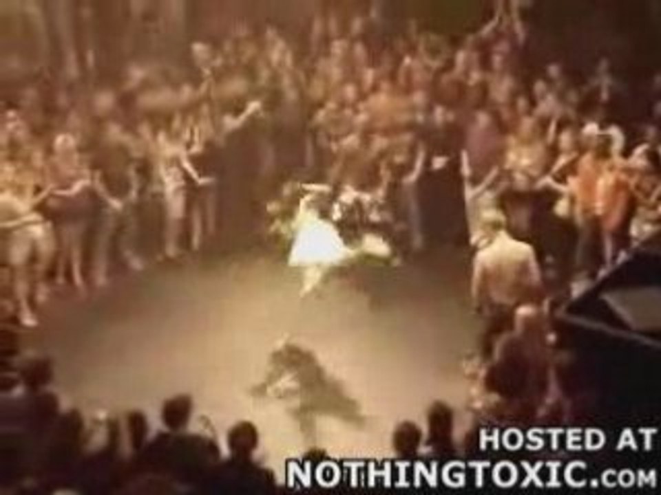 baston (combat clandestin) K.O