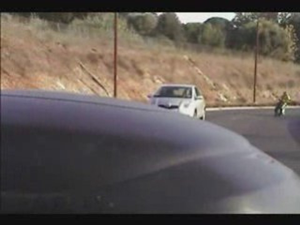 Portable au volant, mort au tournant