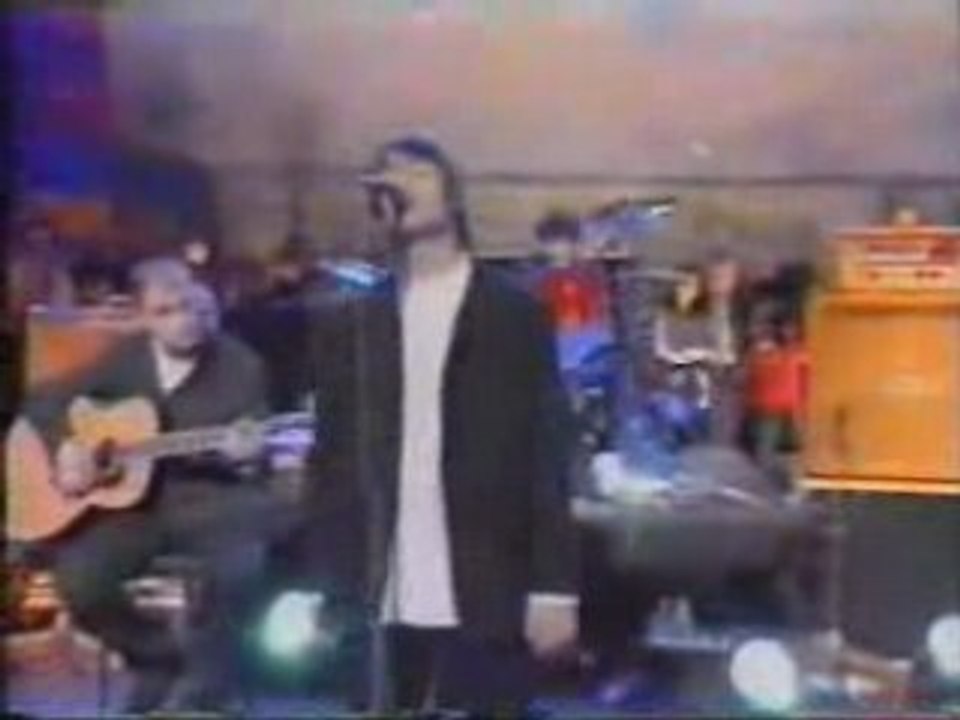 Oasis Whatever live Jools Holland Show