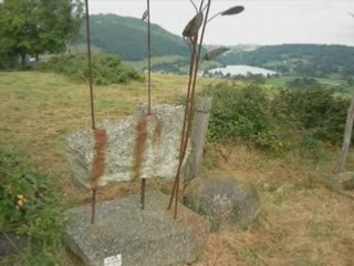 Menet, pays de la pierre