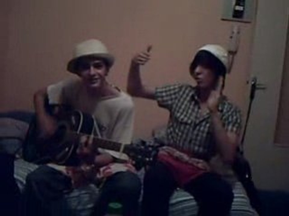 Deux (ex') Emos Famous Caca & Cha point a font du reggae LOL