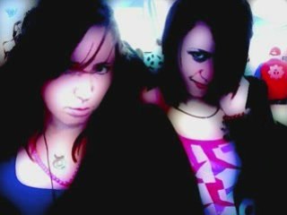 Jess N Kelly go to apple store