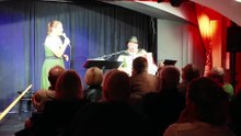 Natalie Ritt begeistert mit "Dirndl de luxe"  im Theater Center Forum