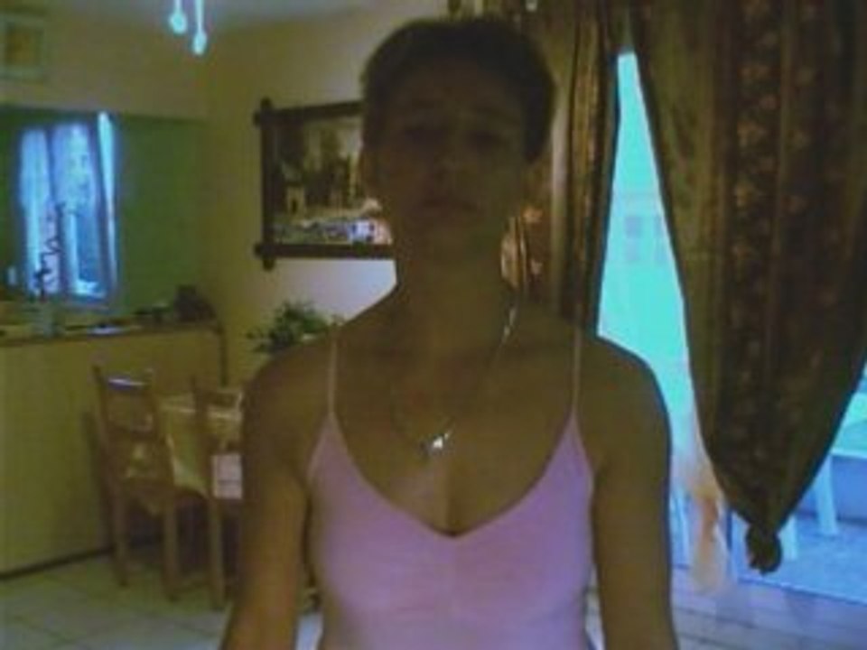 La fille aux yeux clairs