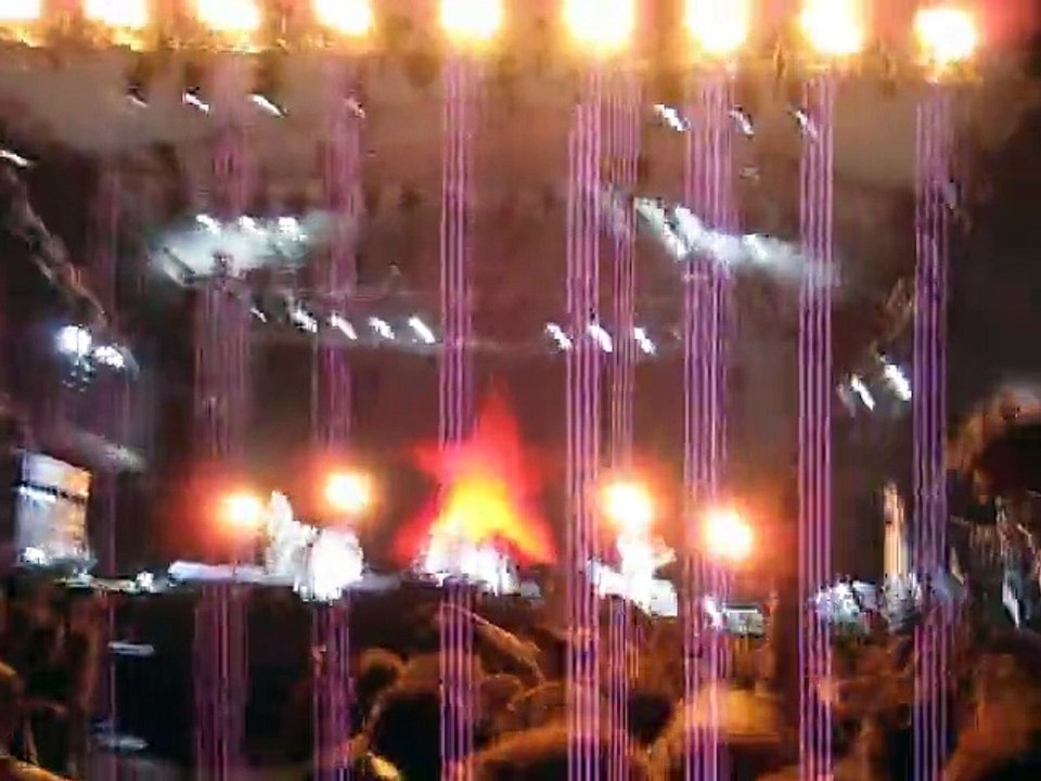 Rage Against The Machine - Testify (Live Rock en Seine 08)