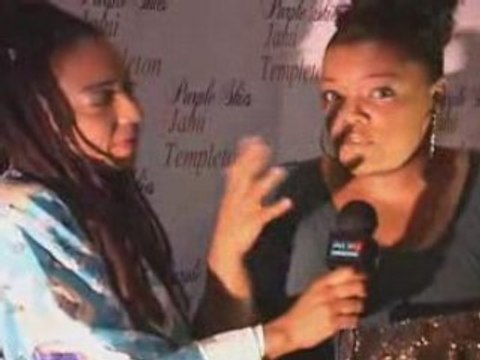 Yvette Nicole Brown - Dreamgirls, Drake & Josh