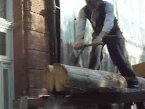 Marché public du XVIII ème siècle 3 (Scie)