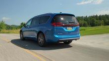 2027 Chrysler Pacifica Pinnacle Driving Video